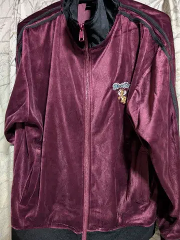 새상품급 톰과 제리 원포인트 자수 벨로아 원단 저리 보르도