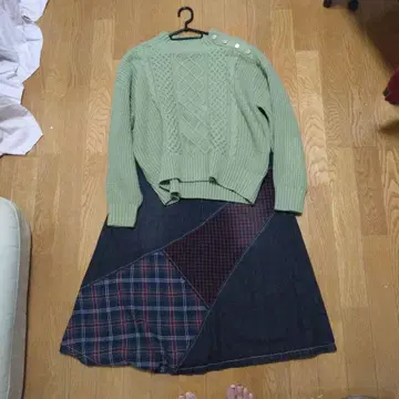 라이트 그린 케이블 짜임 니트 셋업