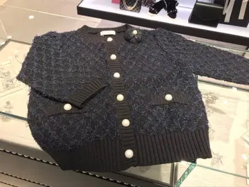 새상품급 Rene 르네 브로치 포함 니트 풀오버 38