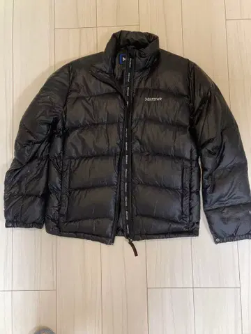 마모트 다운 자켓 M-3 블랙 M 사이즈