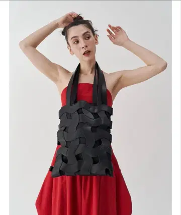 UN3D. CROSS WAVE TOTE 블랙