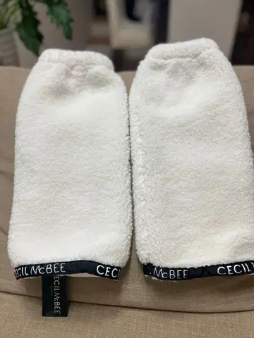 CECIL McBEE 모코모코 화이트 레그 워머 프리 사이즈