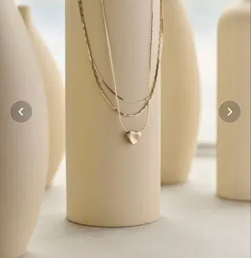 이비츠 하트 3연 목걸이 골드