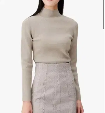 CELFORD 자수 하이넥 니트 풀오버 여성용