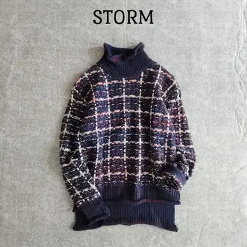 스톰 긴팔 리브 니트 터틀넥 전후 비대칭 체크 M