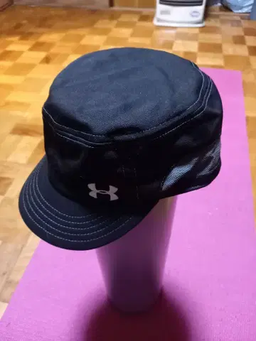 언더아머 워크캡과 비니