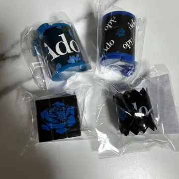 Ado 요다카 Ado 가챠 미니 루빅스 큐브 팔찌 코인 케이스