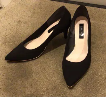 새상품급 launalea 펌프스 블랙 스웨이드 느낌 7cm 23.5