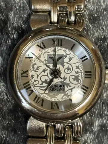 Giorgio Armani 아날로그 손목시계 실버