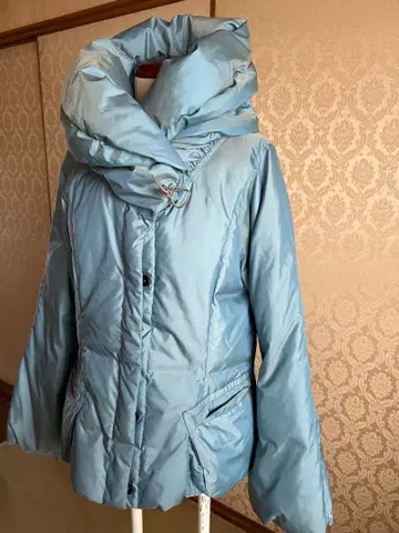 센소유니코 다운 자켓