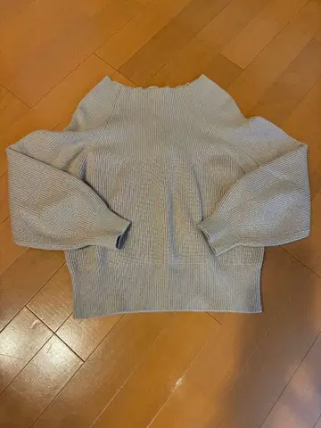 라이트 그레이 레이스업 스웨터 사이즈 38