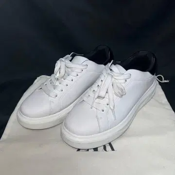 ZARA 자라 스니커즈 화이트