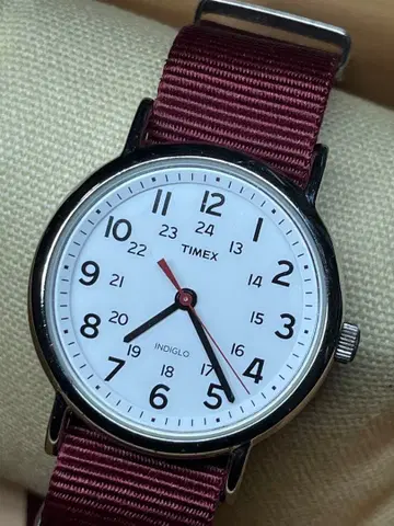 TIMEX Weekender 센트럴 파크 WR30m 화이트 가동품