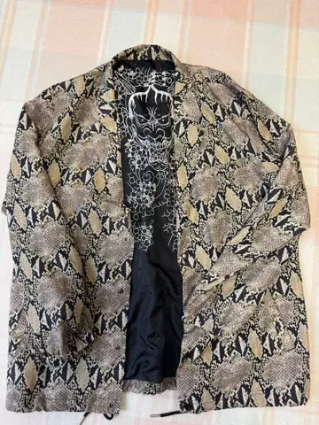 세가 마지마 고로 스네이크 자켓