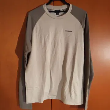 patagonia 래글런 슬리브 트레이닝복