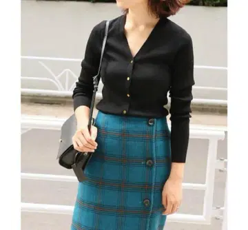 IENA 블랙 V넥 가디건 긴팔