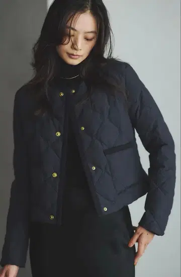 [택 포함 미사용 새상품] 아뉴앙스 TAION 퀼팅 자켓 네이비