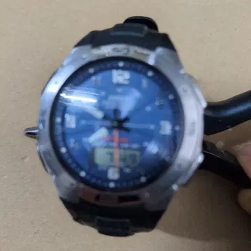 작동품. Casio 전파 솔라 손목시계 디지털 표시 포함