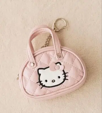 로리즈팜 헬로키티 퀼팅 보스턴 키체인 핑크