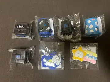 Ado 요다카 가챠 미니 루빅스 큐브 팔찌 코인 케이스