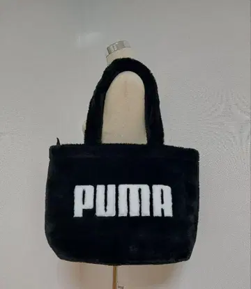 PUMA 퍼 토트백 블랙