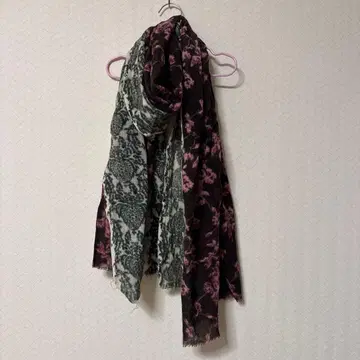 울 꽃무늬 스톨 블랙 그레이 핑크