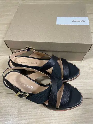 Clarks 새상품 23cm 샌들 Ellis Tilda