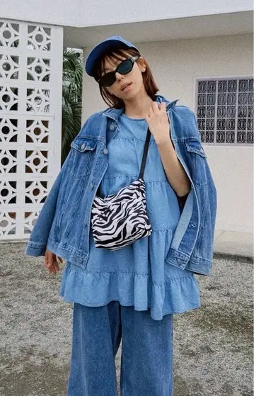 WCJ 발수 애니멀 무늬 숄더백