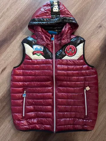 벙커 멘탈리티 후드 부착 다운 베스트