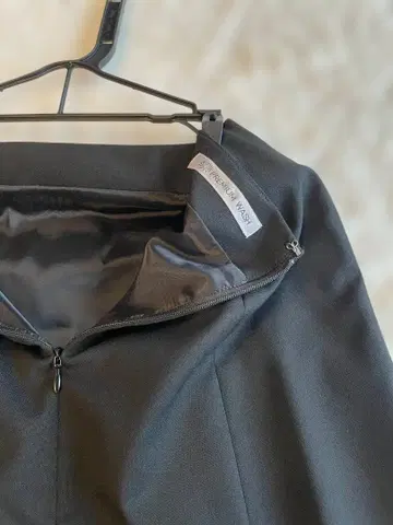 LES MUES 여성 수트, 블라우스 세트