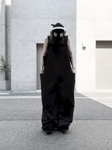 [ 새상품급! ] YACA 베이직 루즈 오버롤