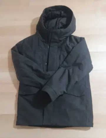 유니클로 하이브리드 다운 파카 S 사이즈 그레이