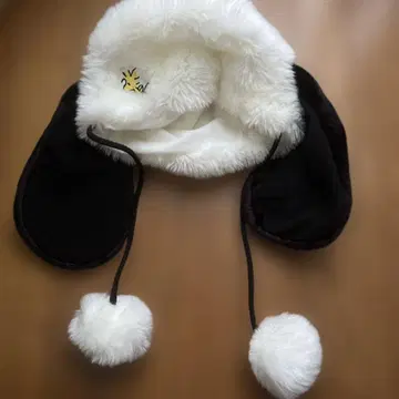 스누피 USJ 귀달린 폼폼 모자 화이트 블랙