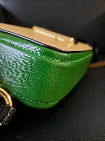 베이지/그린 숄더백