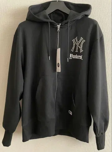 NY 양키스 큐빅 후드티