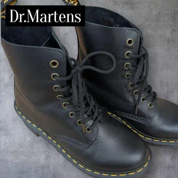 닥터마틴 CLEMENCY 8홀 힐 부츠