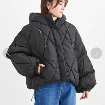 Petit Fleur 다이아 퀼트 블루종 자켓 블랙 후드 부착