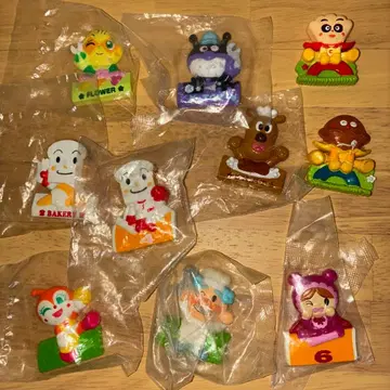 호빵맨 쿠츠쿠츠데스