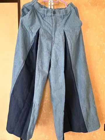 프론트 턱 팬츠