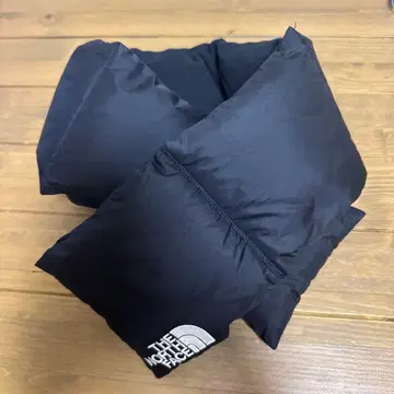 THE NORTH FACE 블랙 머플러