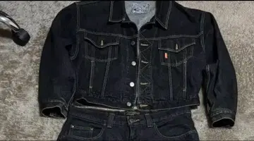 블랙 크롭 데님 자켓