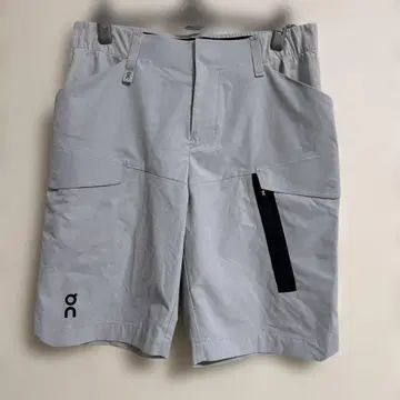 On Explorer Shorts M 라이트 그레이