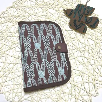 미나 페르호넨 멀티 케이스 pomppia 핸드메이드