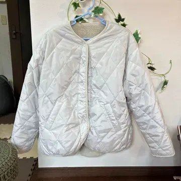 coca 리버서블 실버 화이트 퀼팅 자켓