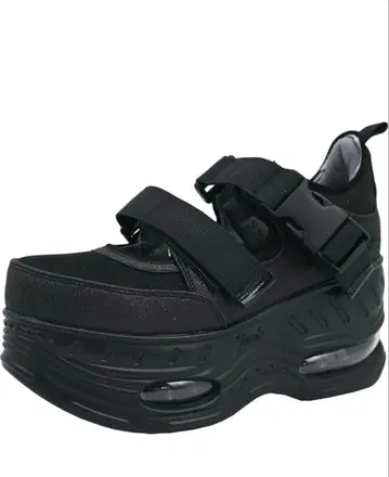 요스케 펌프스 스니커즈