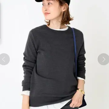 두지엠 클라세 크루넥 풀오버 그레이