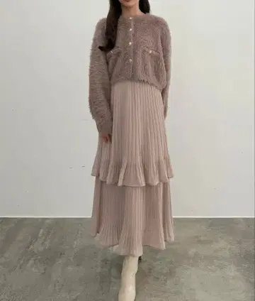 (얇은 소재) 골드 버튼 샤기 니트 가디건 + 플리츠 스커트 set 핑크