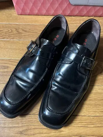 REGAL 블랙 가죽 비즈니스 슈즈 버클 포함