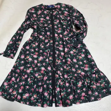 엠즈 그레이시 꽃무늬 롱 코트 블랙 집업