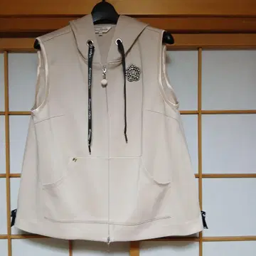 슈퍼 뷰티 후드 부착 베이지 베스트 40